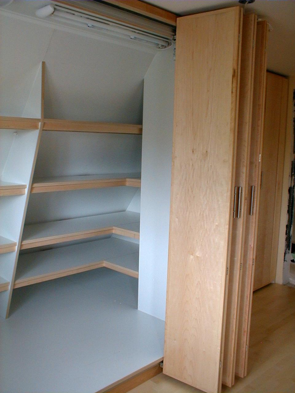 4 Einbauschrank 01